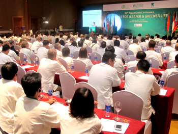 Technical sessions during the ASEAN Glass Conference in Hanoi in 2012.