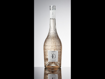 Joseph Castan launches premium Crocodile Dandy rosé in ‘Mind Blowing’ wine bottle