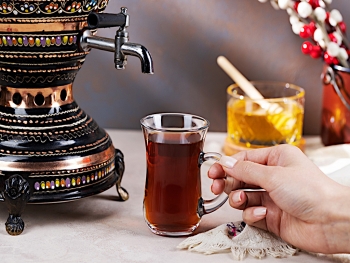 Beautiful Paşabahçe glasses for all tea lovers around the world