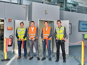 Vetrotech Shooting Lab - Würselen, Germany (l to r): Christoph Mertens, Manager Production site Würselen, Fabrice Didier CEO Saint-Gobain Architectural Solutions, Reto Cometta CEO Vetrotech and Ulrich Hermens, Manager Shooting Lab.